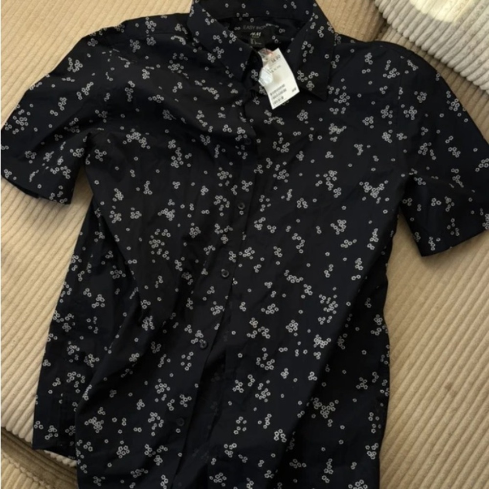 H&M Men’s Black Short-Sleeve Button-Down with White Dot Print